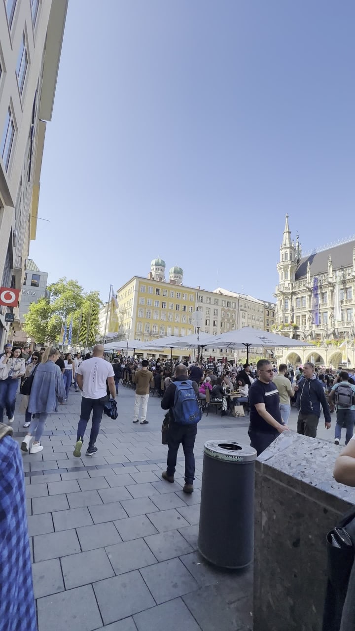 Video review of Marienplatz