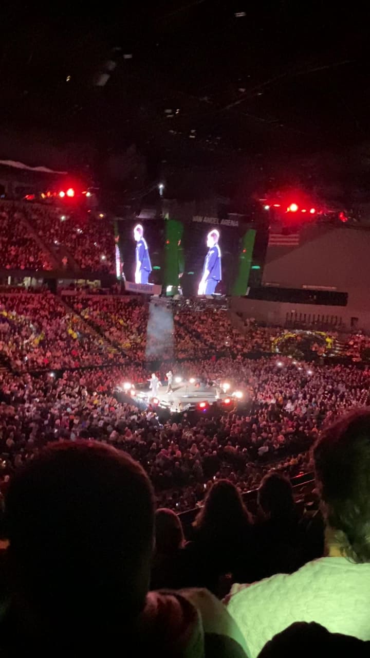 Video review of Van Andel Arena