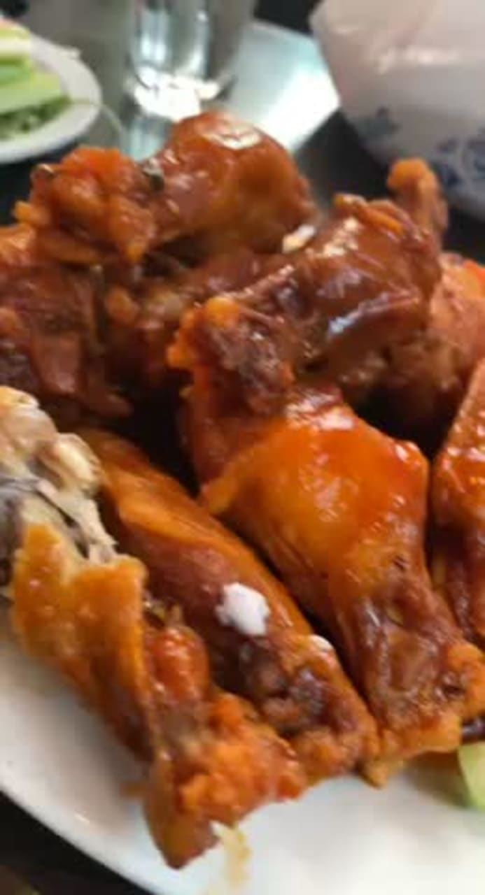 Video review of Third Avenue Ale House