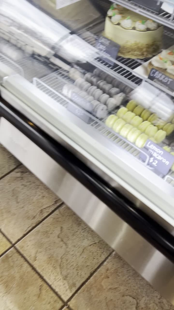 Mia's Bakery & Coffee Shop