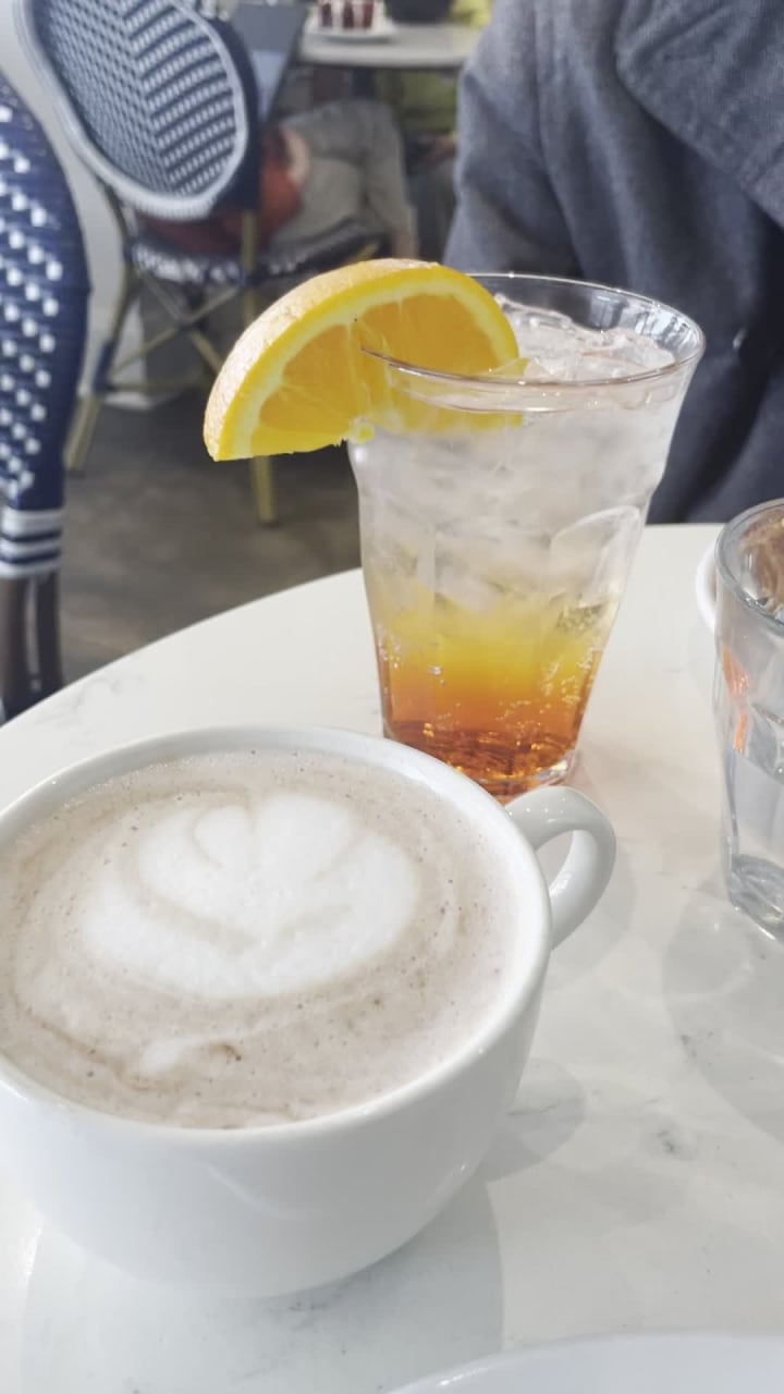 Video review of La Boulangerie