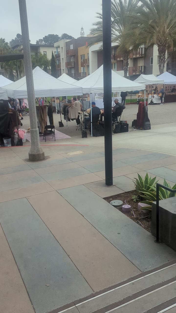 Playa Vista Farmers' Market