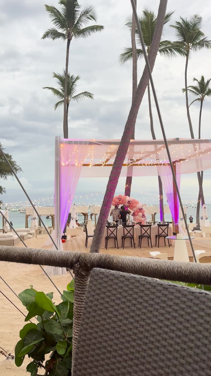 Jellyfish Beach Restaurant