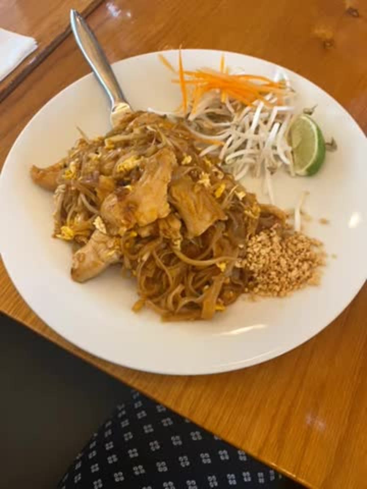 Varee Asian Cafe & Bakery