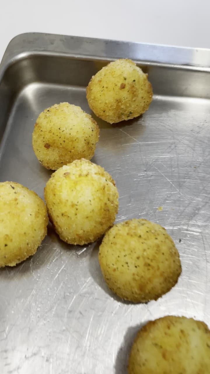 Livoti's Old World Market