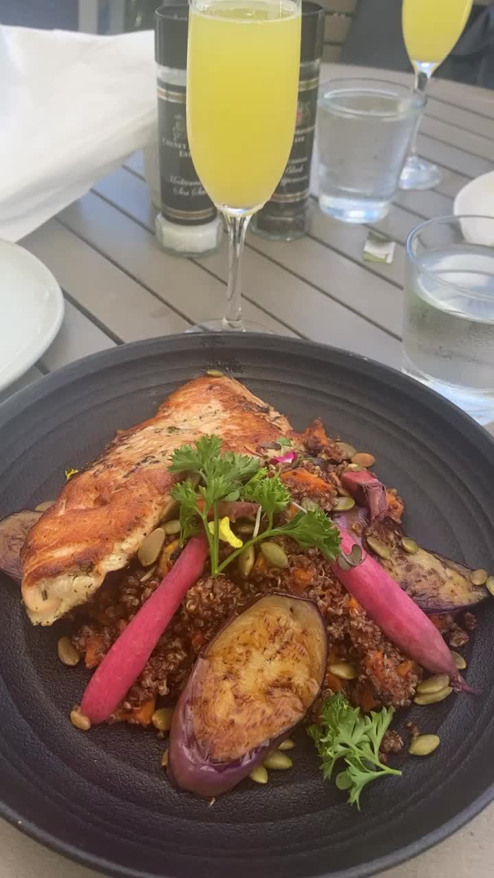 Video review of Lake Park Diner