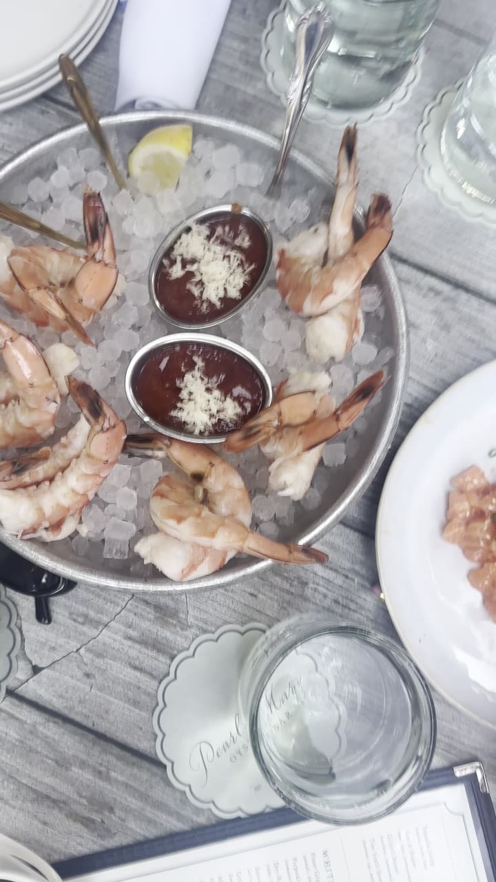 Pearl and Mary Oyster Bar