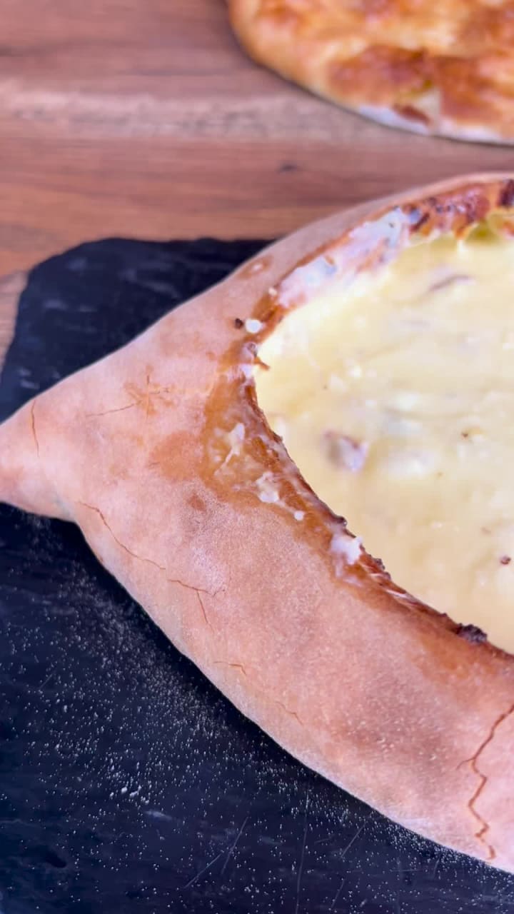 Video review of Market Table