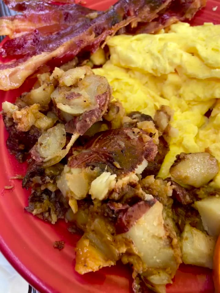 Video review of Sunset Tavern