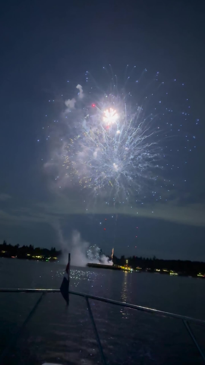 City Moment · Vashon