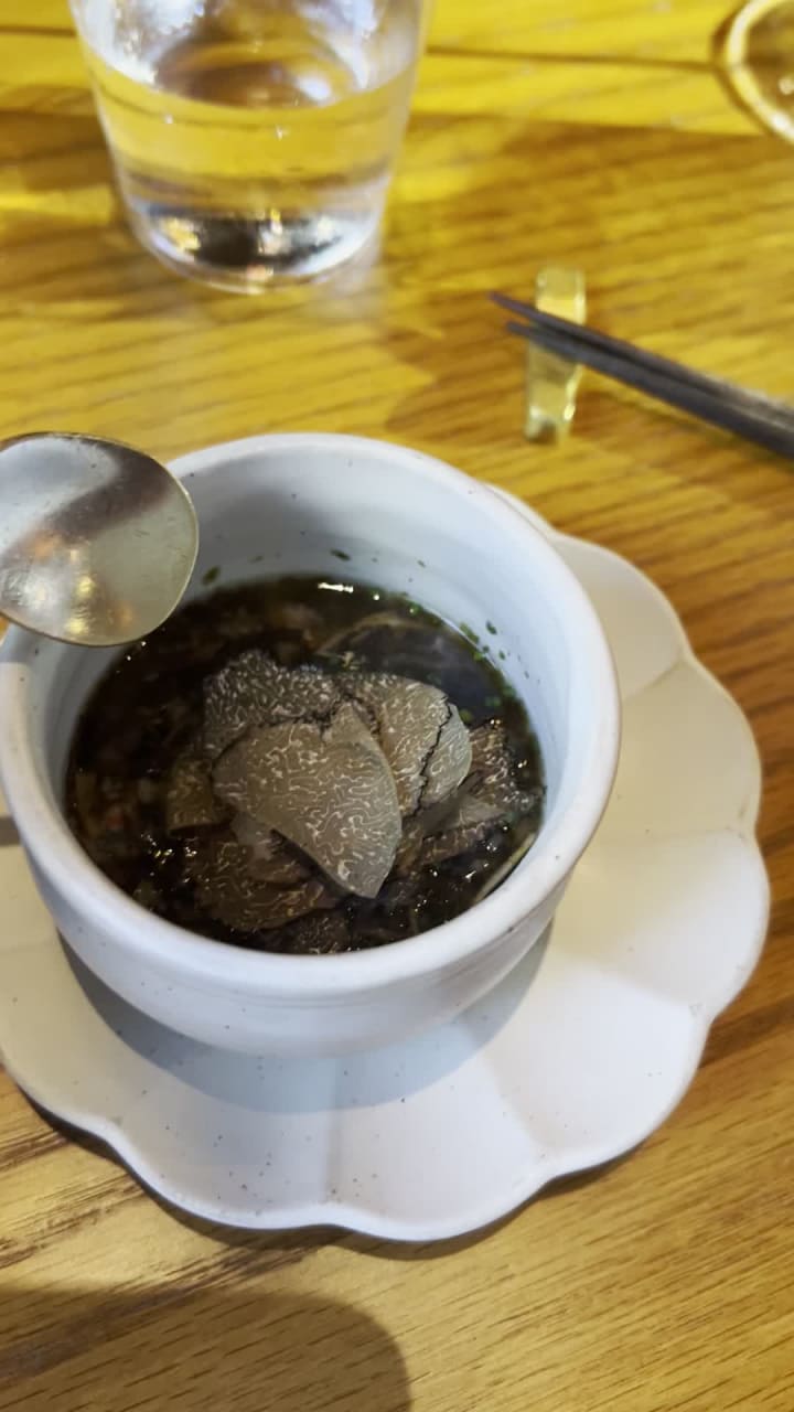 Video review of Akikos