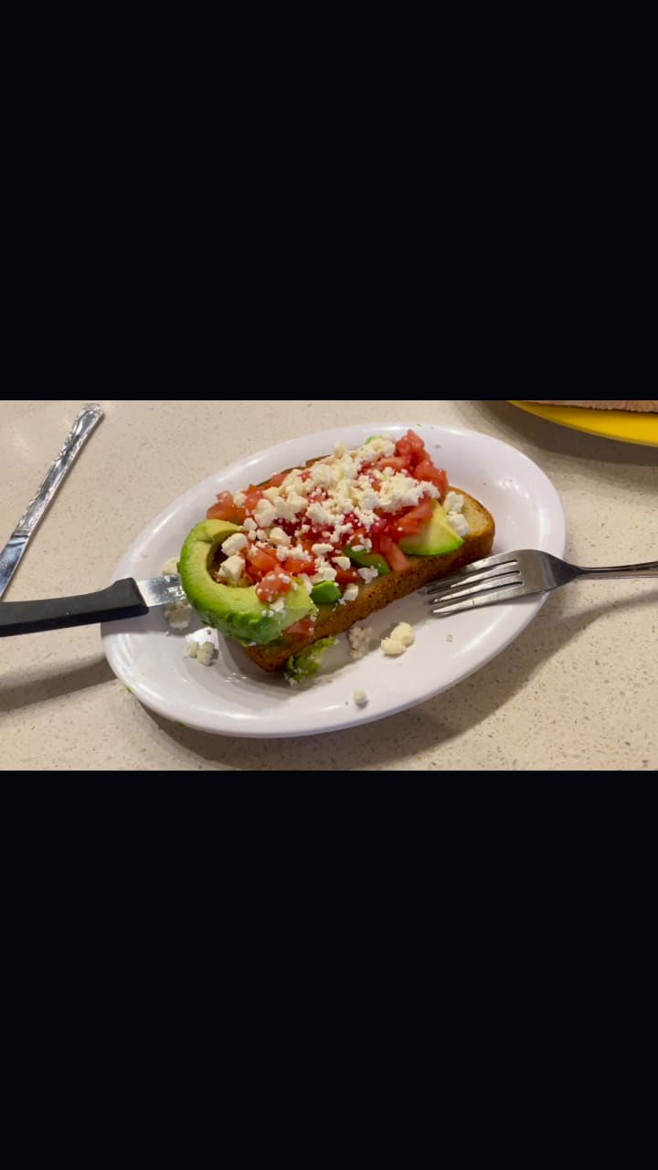 Maxine's Cafe & Bakery