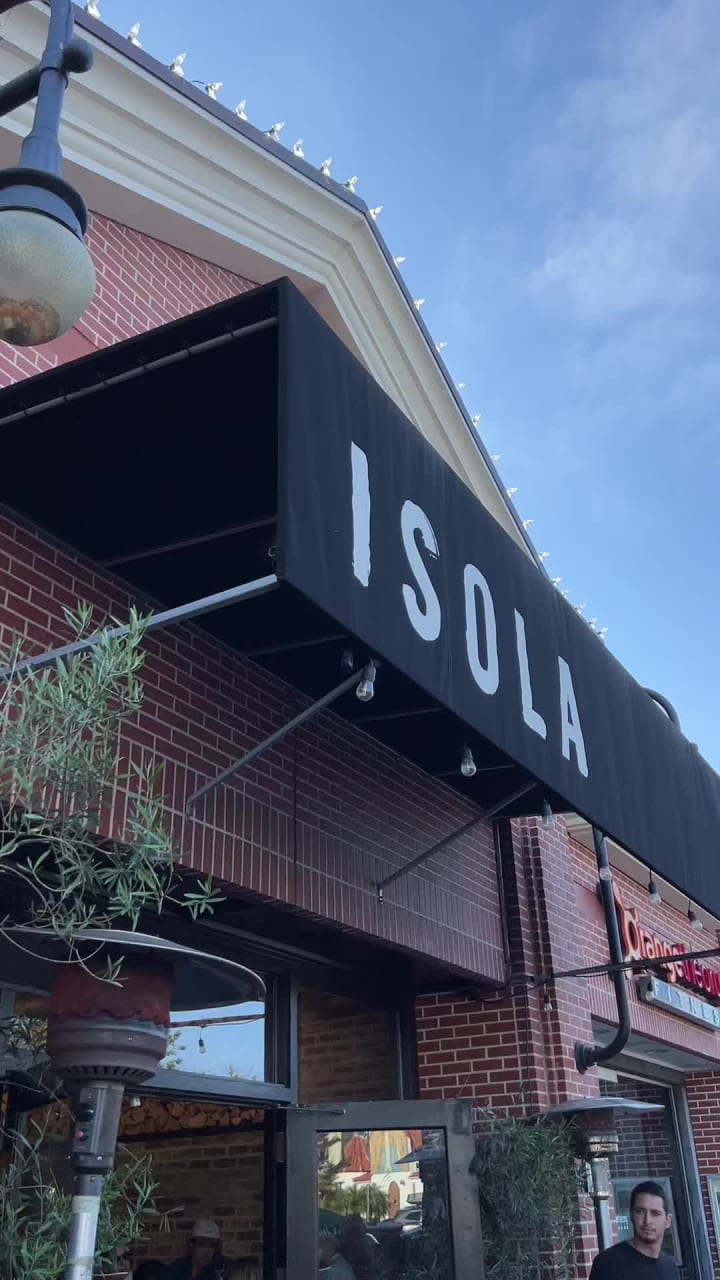 Isola Pizza Bar
