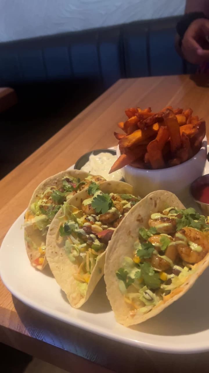 Moxies Fort Lauderdale Restaurant