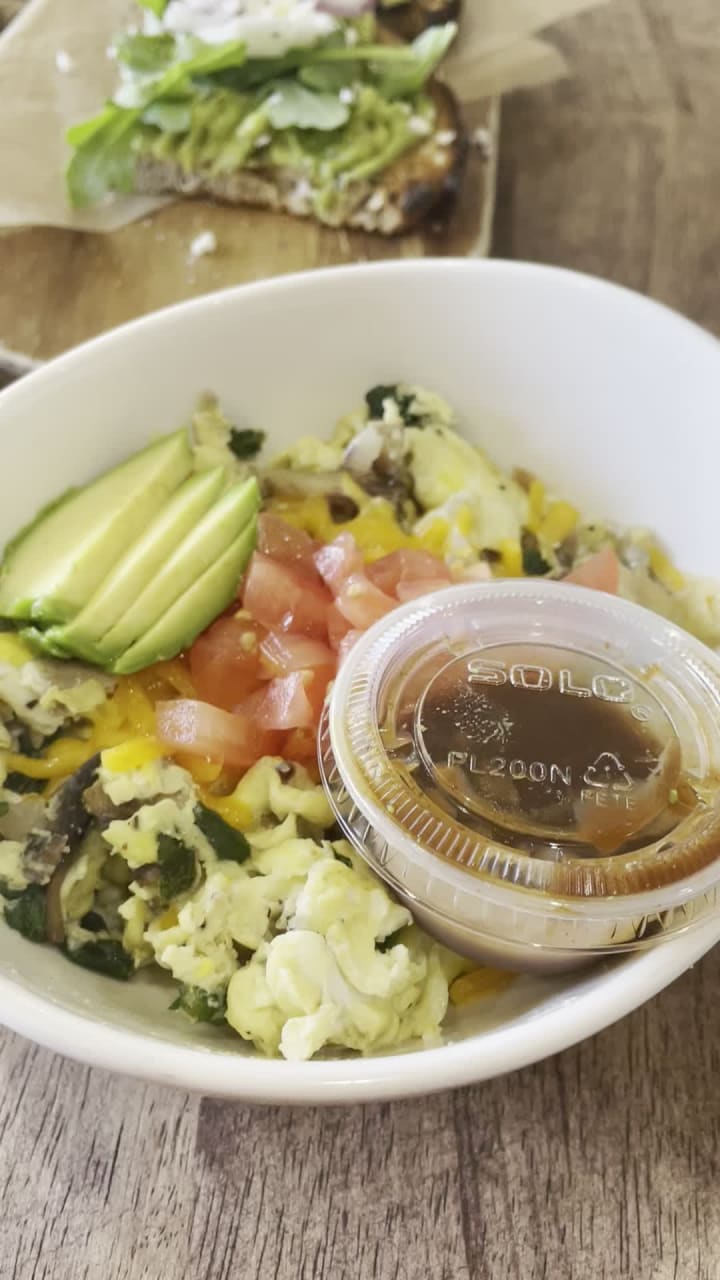 Chit Chat Bakery And Cafe