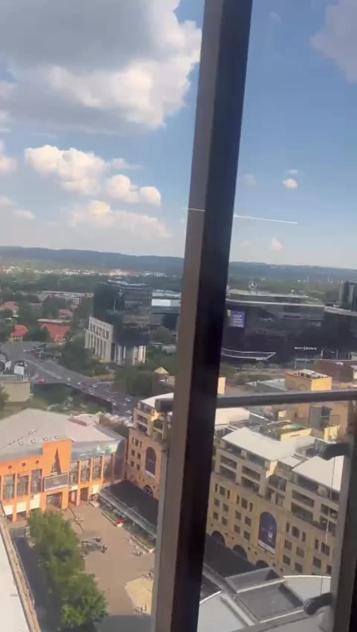 Da Vinci Hotel and Suites