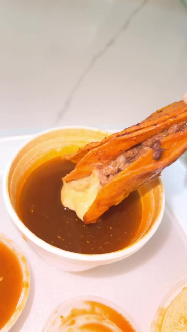 Los Originales Tacos de Birria Pepe