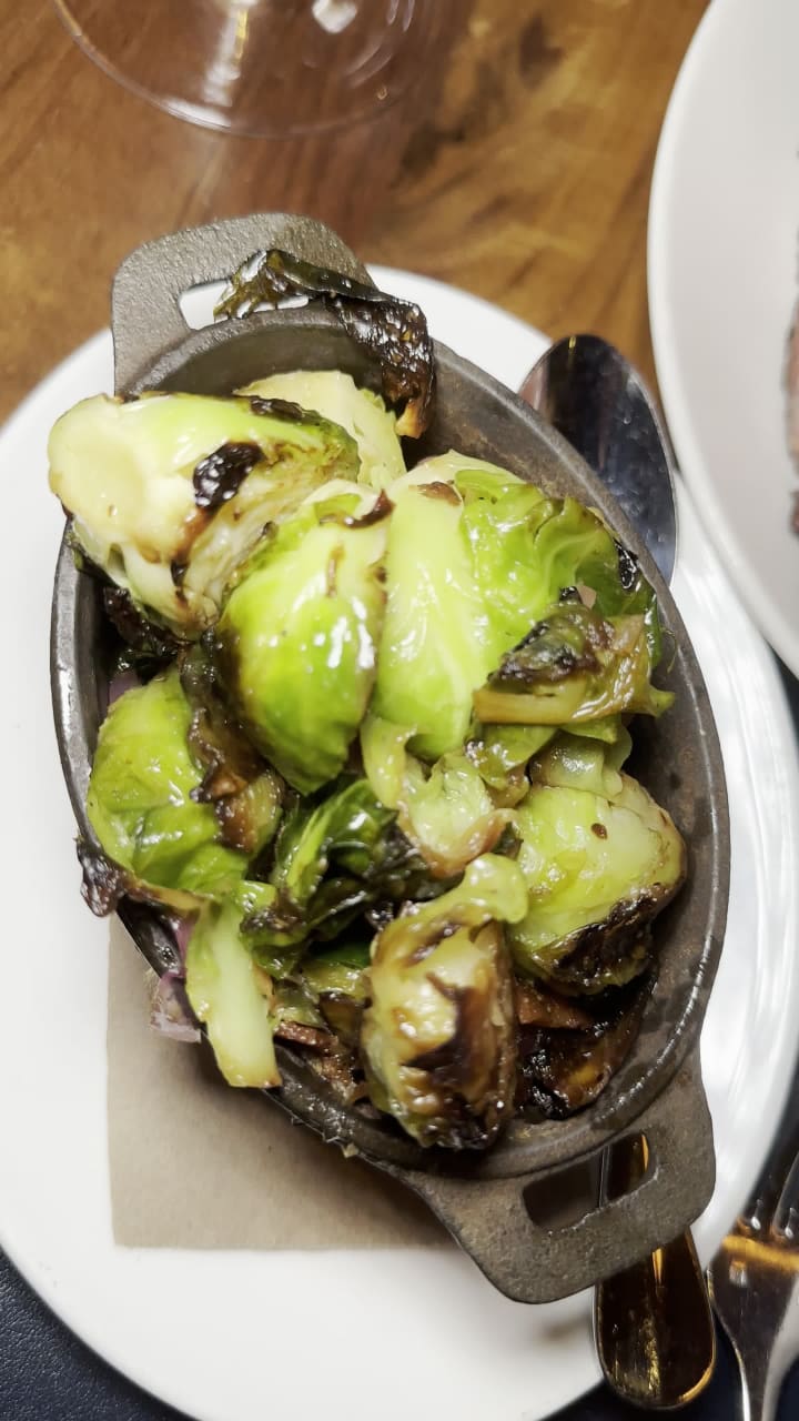 Video review of Max Downtown