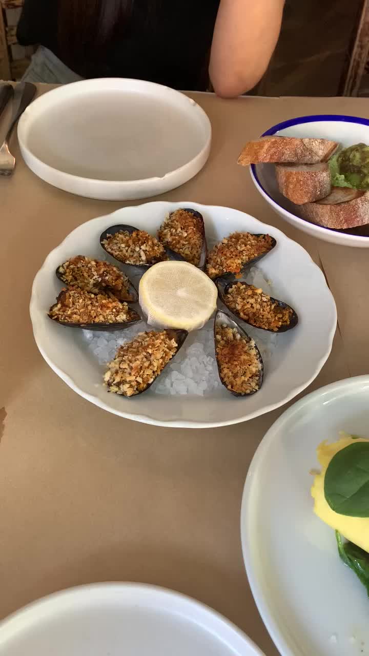 Video review of Joseph Leonard