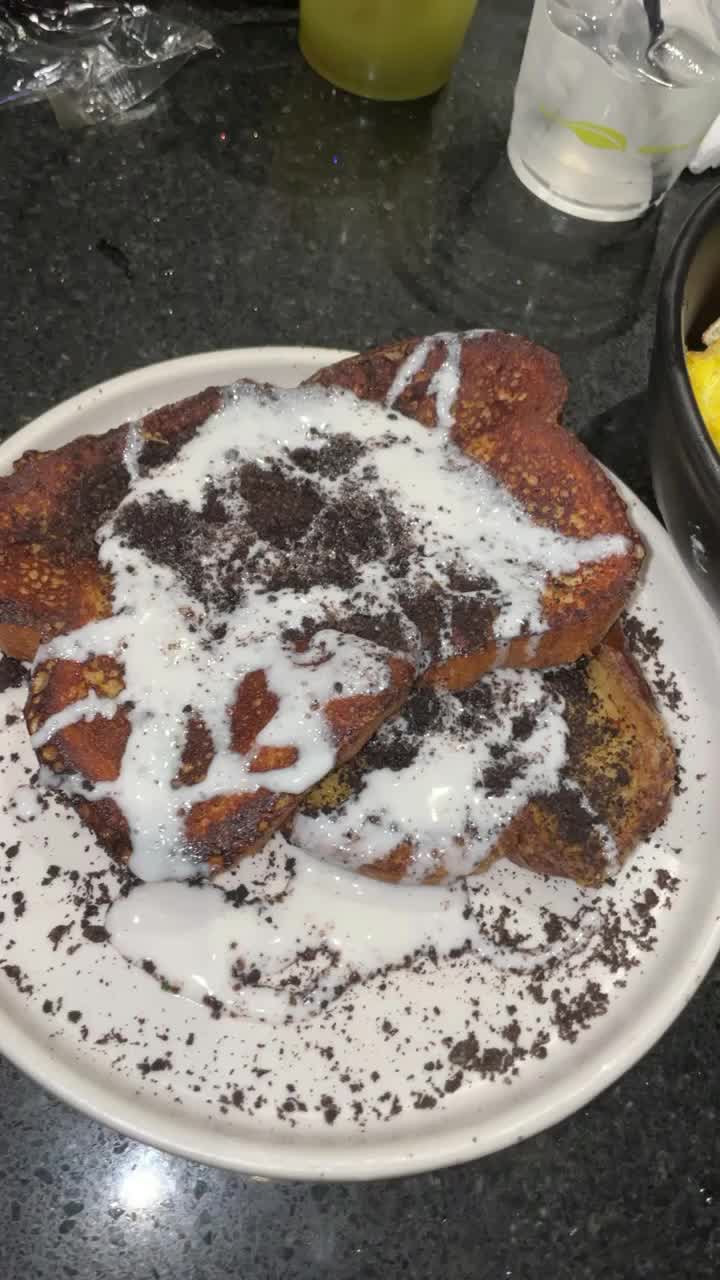 Views Bar and Grill Atlanta