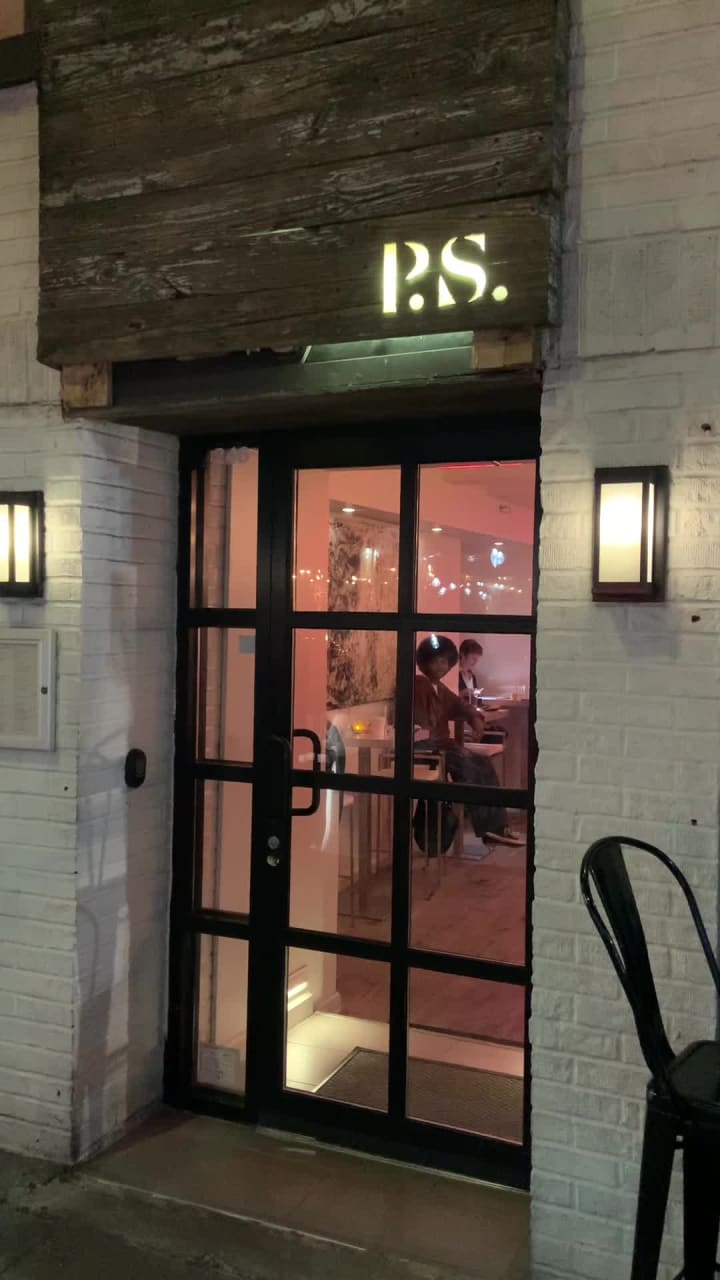 Video review of P.S. Kitchen