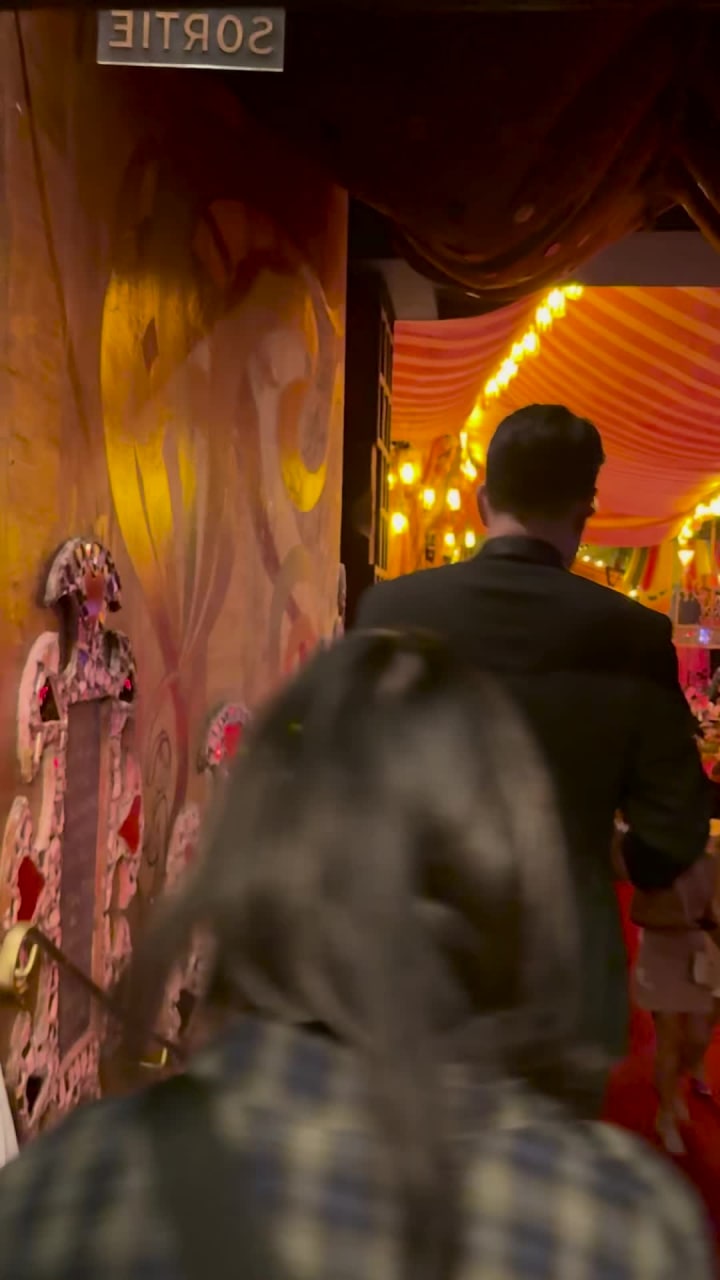 Video review of Moulin Rouge