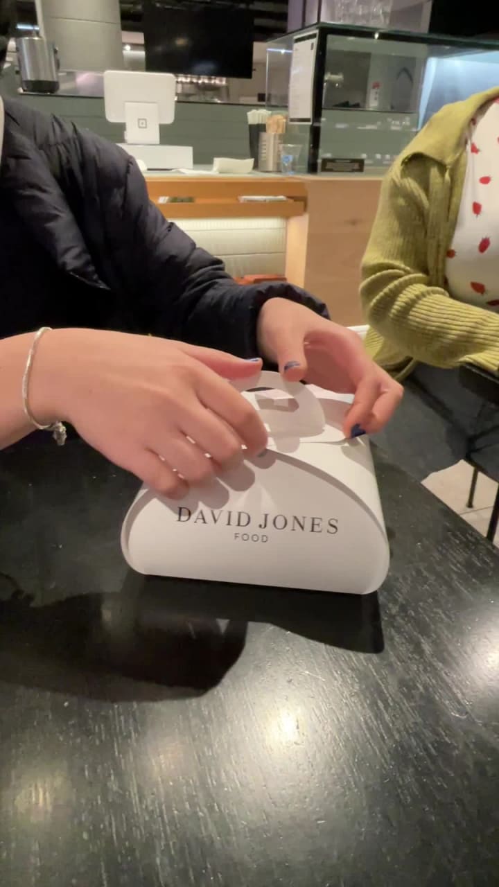 Video review of David Jones