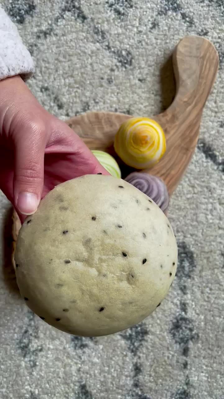 Video review of Sweet Hut Bakery & Cafe