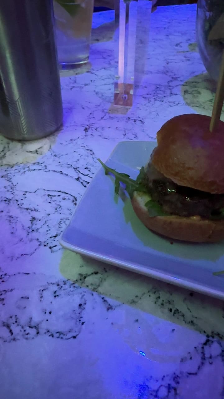 Video review of ROOF on theWit