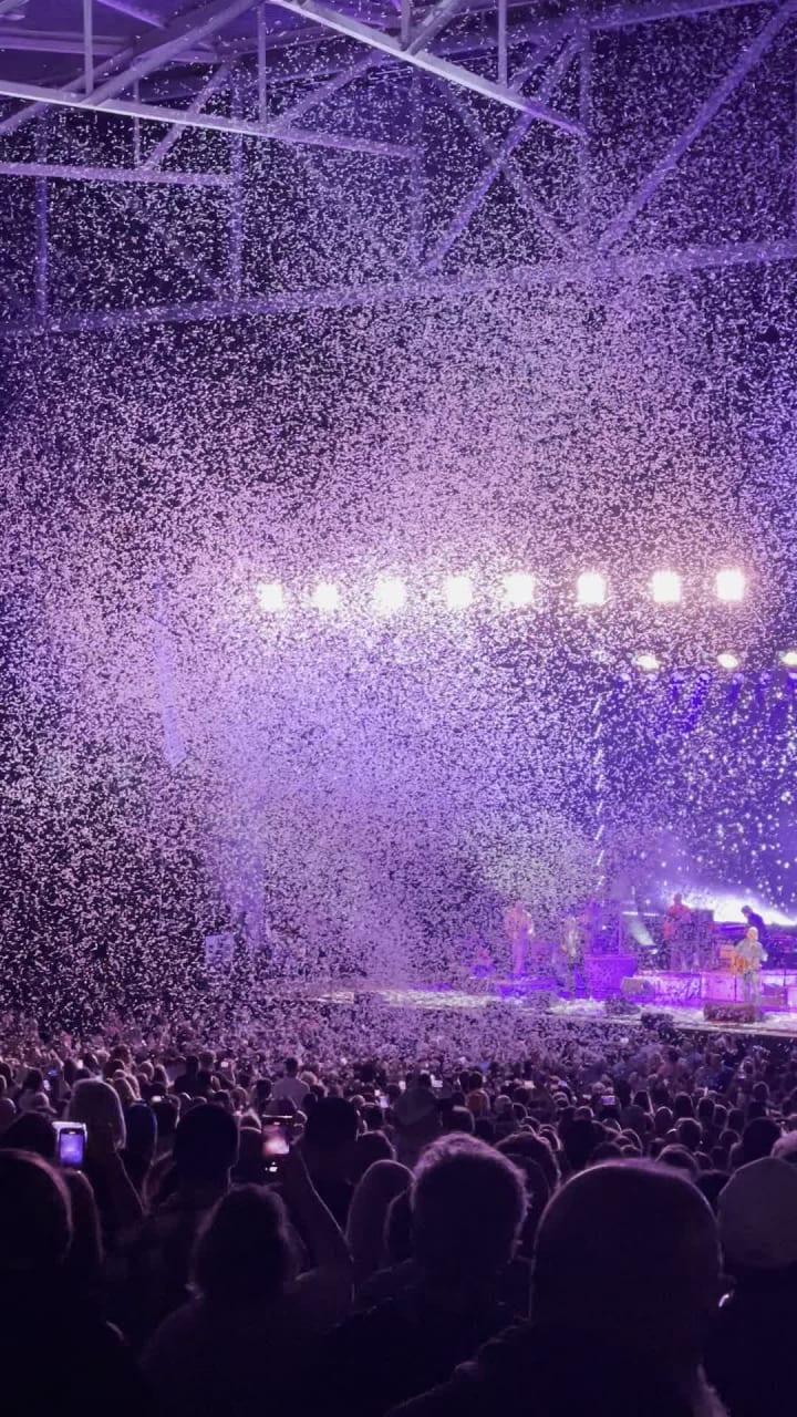 Video review of Budweiser Stage