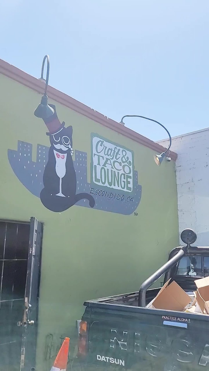 Craft and Taco Lounge