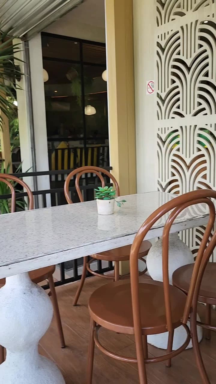 Healthy Kitchen Cafe