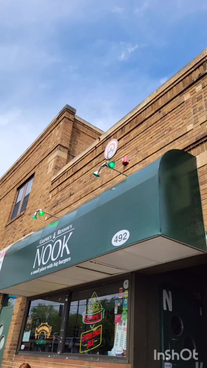 Casper & Runyon's Shamrocks The Irish Nook