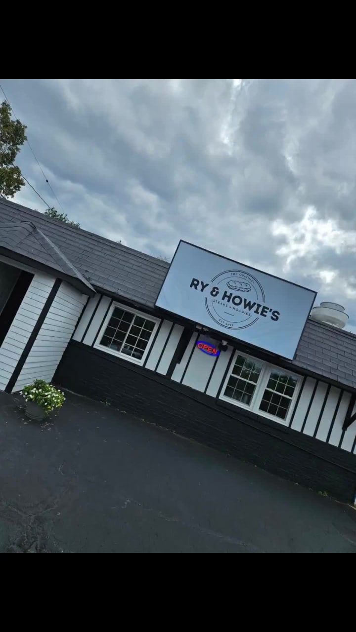 Ry and Howies Steaks and Hoagies