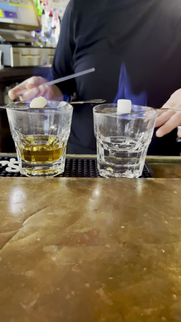 Video review of Old Absinthe House