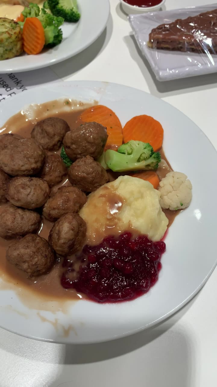 Video review of Ikea