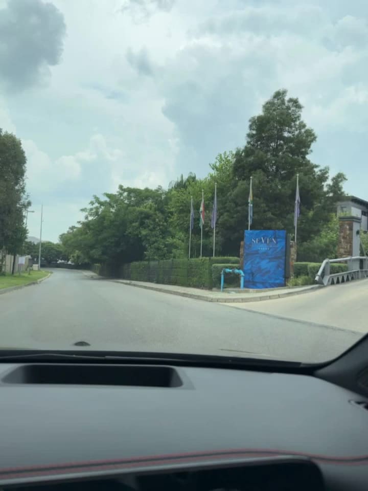 Seven Villa Hotel and Spa