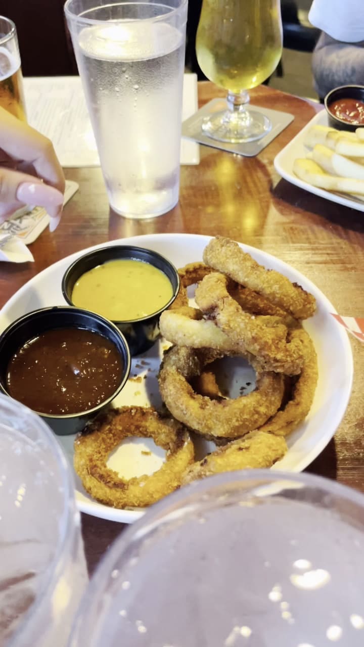 Trenchers Kitchen & Tap