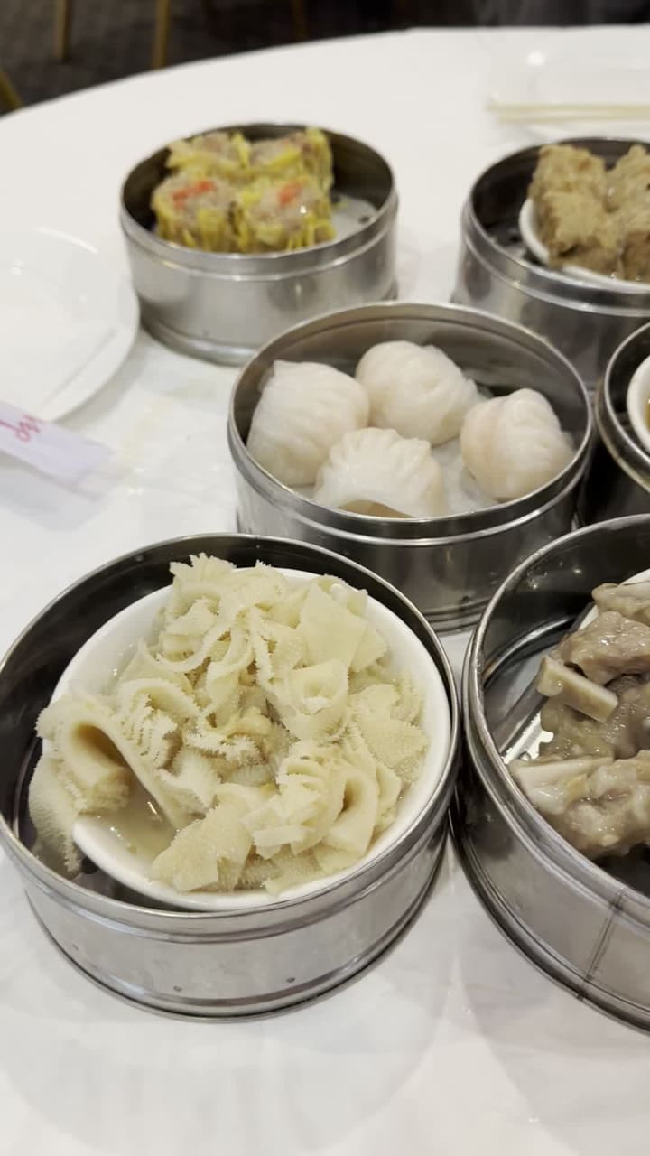 Video review of The Pearl Restaurant and Lounge