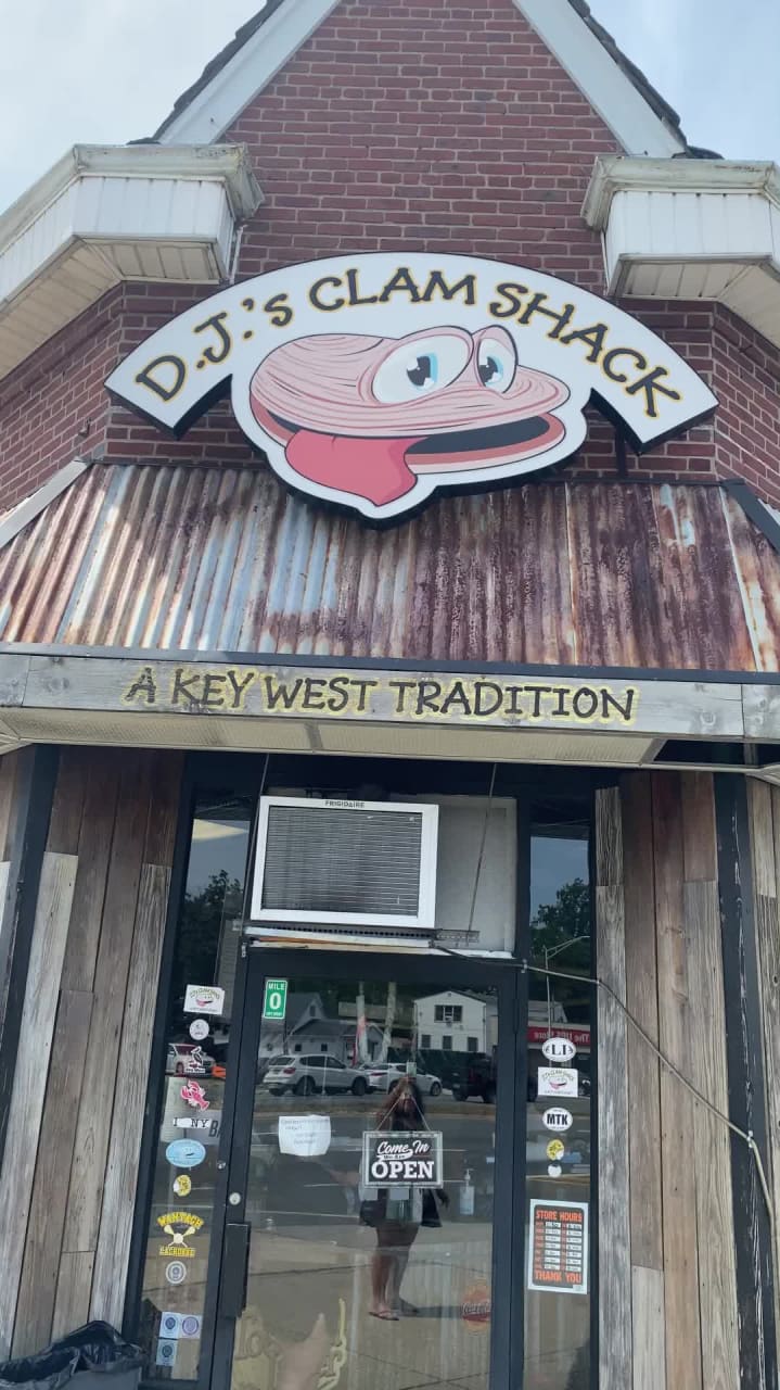 D.J.'s Clam Shack