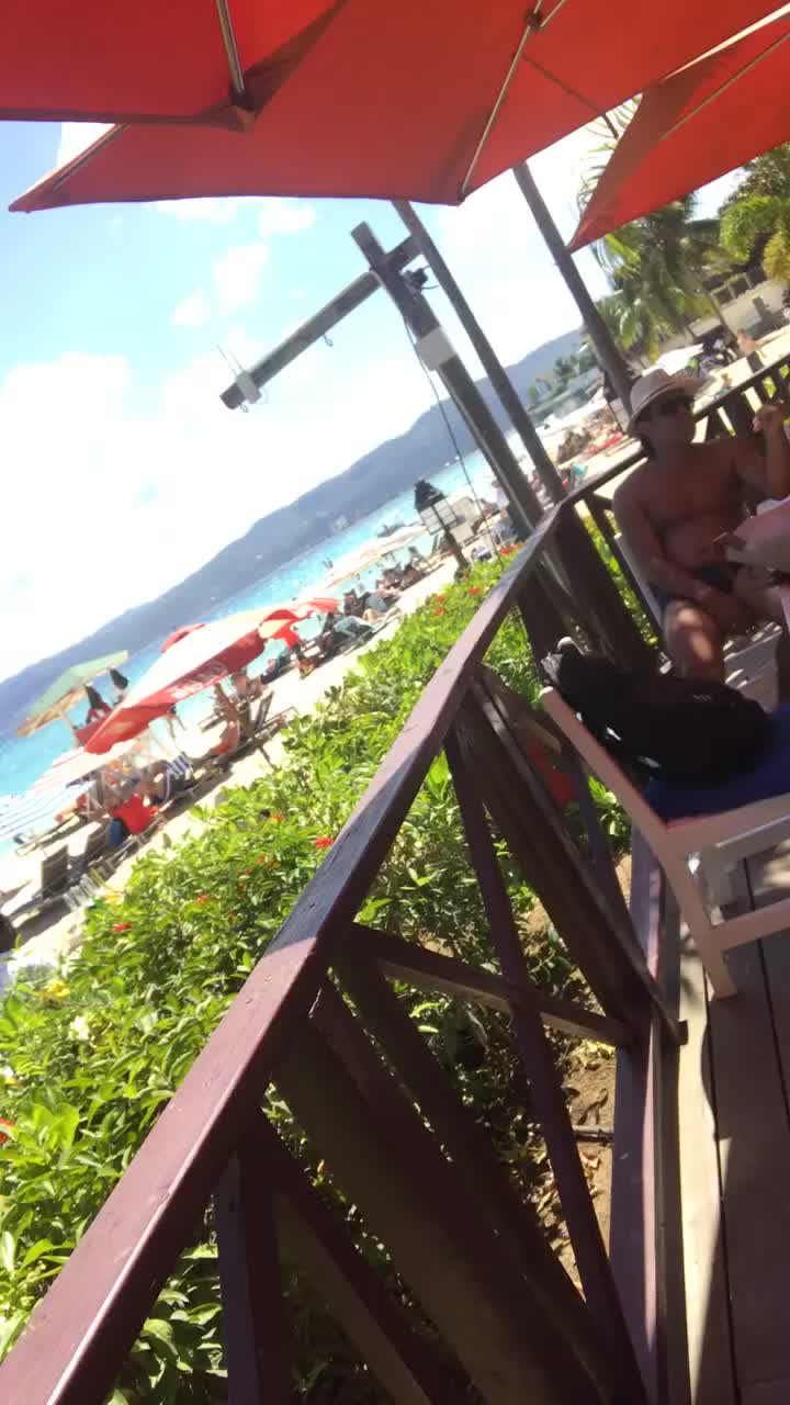 Video review of Jimmy Buffett's Margaritaville (Montego Bay)