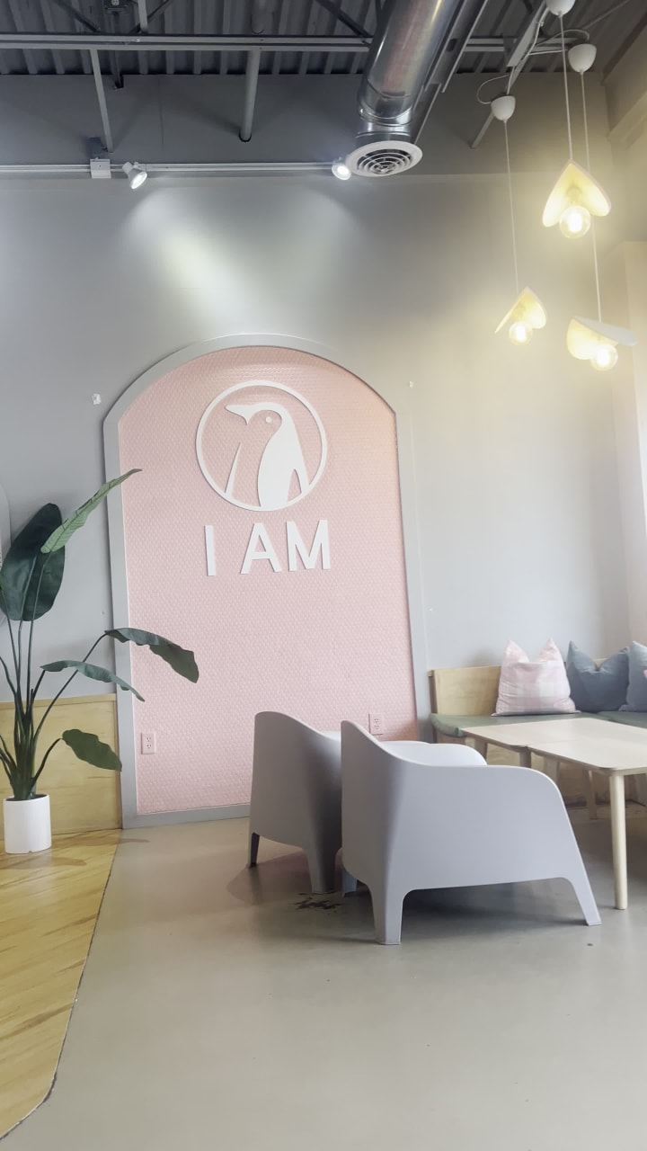 I Am Frozen Dessert Cafe