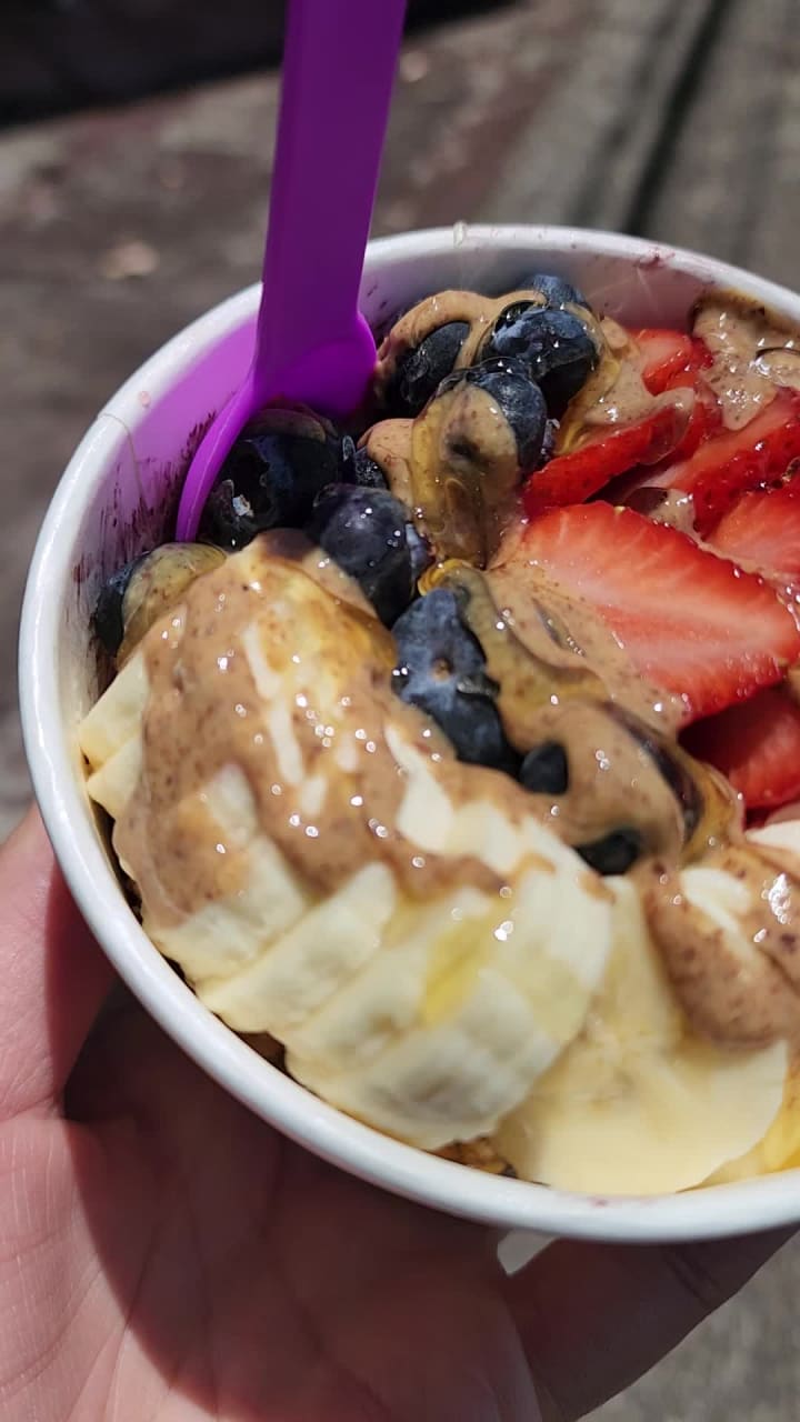 Video review of Malama Market