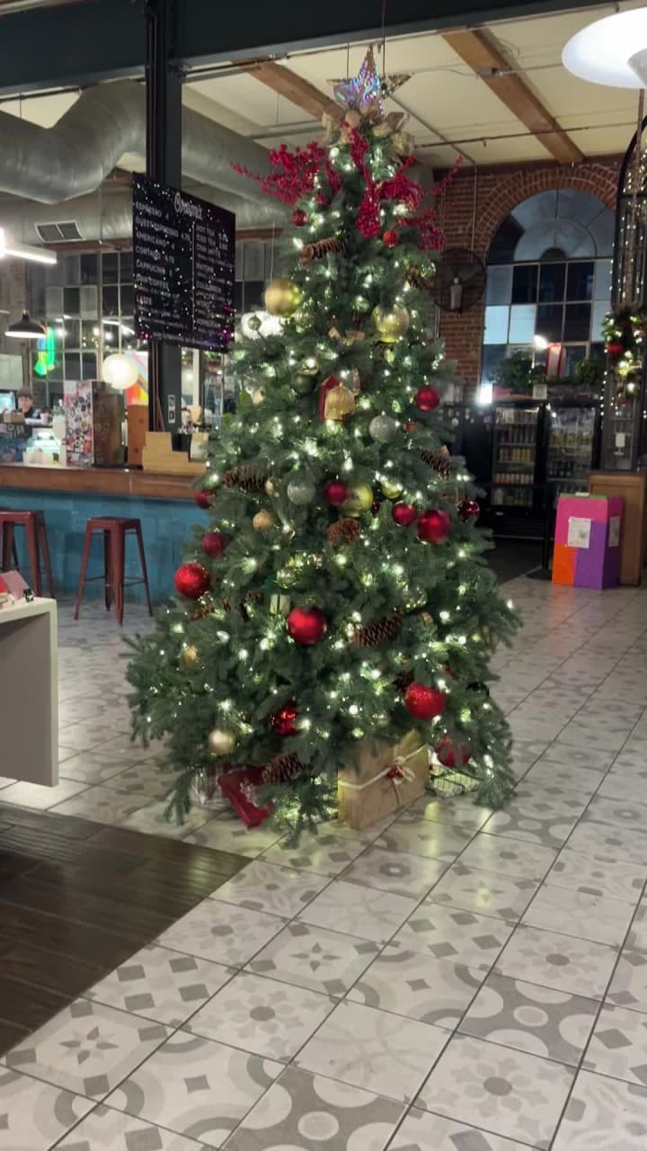 Izzio Bakery Central Market