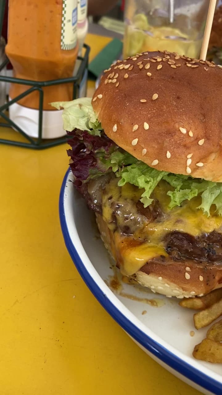 Les Super Filles du Tram