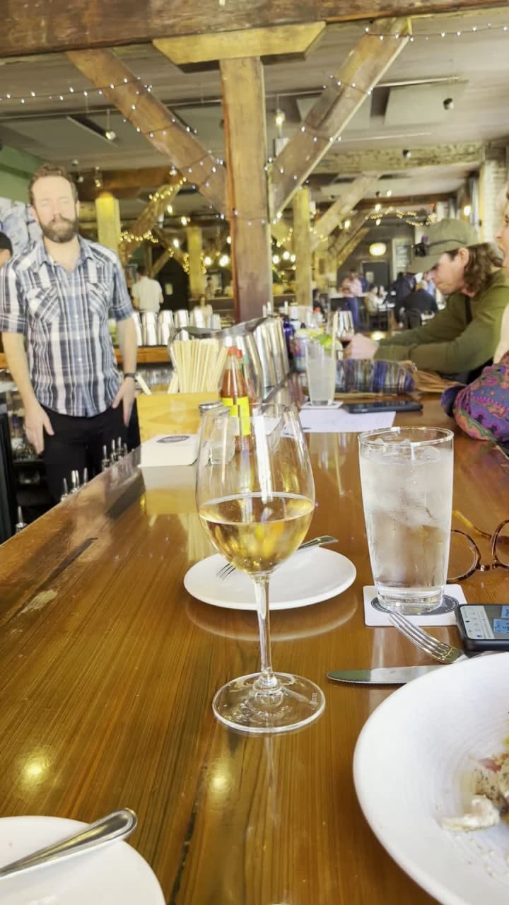 Pêche Seafood Grill