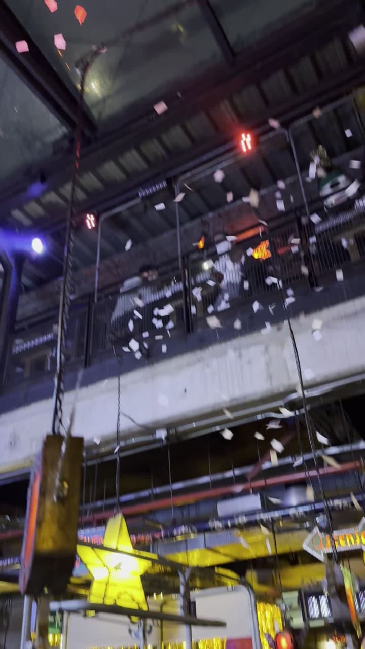 Video review of Andrés D.C.