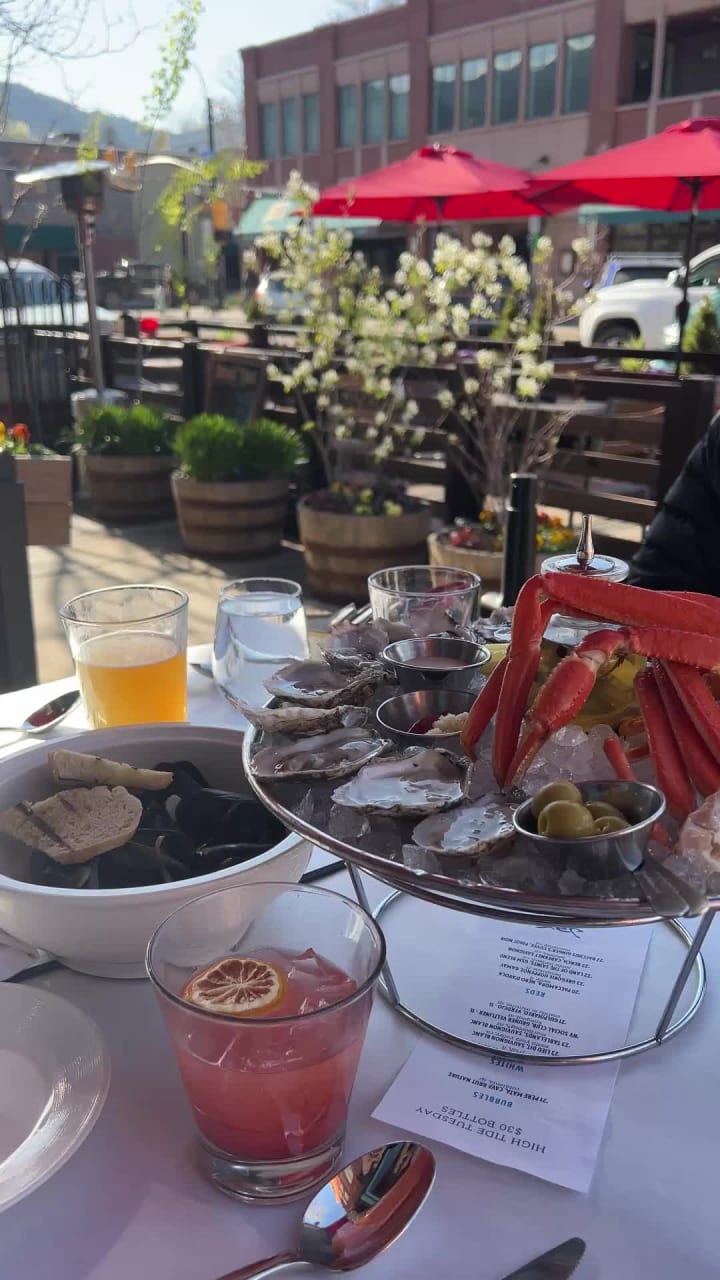 Video review of Jax Fish House & Oyster Bar