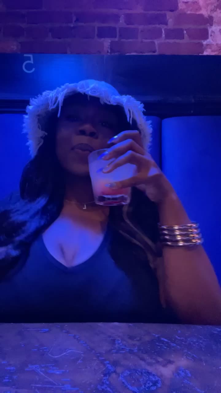 Video review of Local Bar