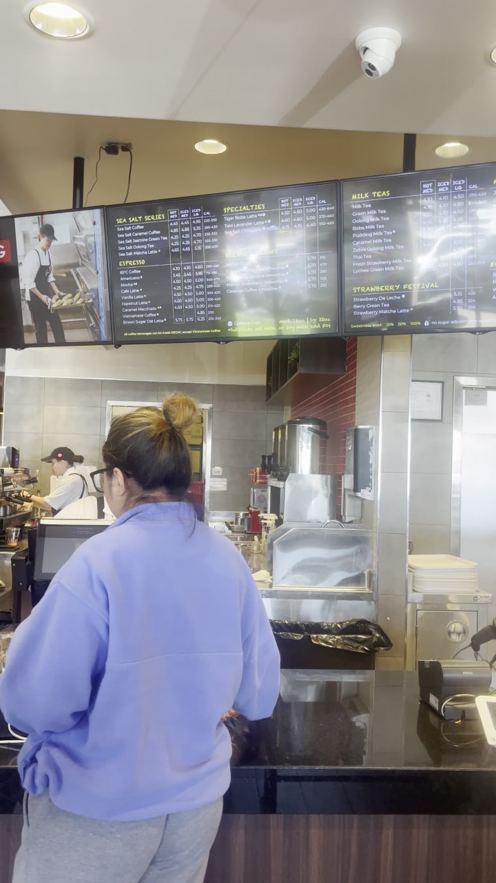 Video review of 85C Bakery Cafe